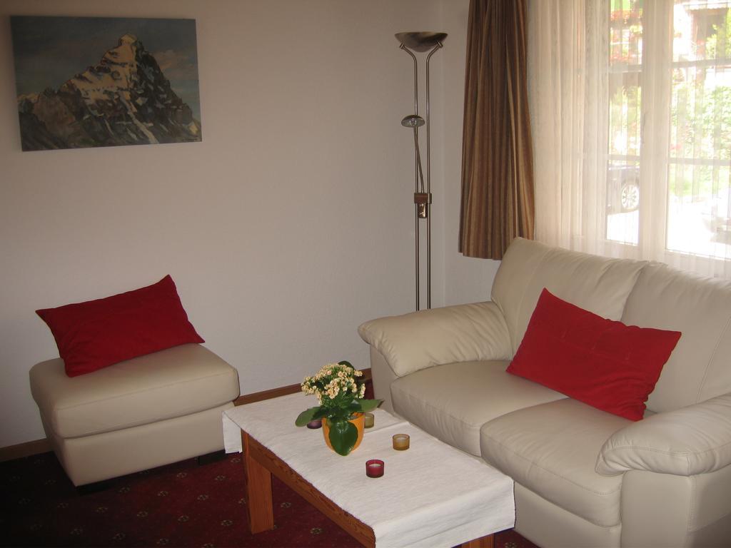 Ferienwohnungen Chalet Hohturnen Grindelwald Bilik gambar